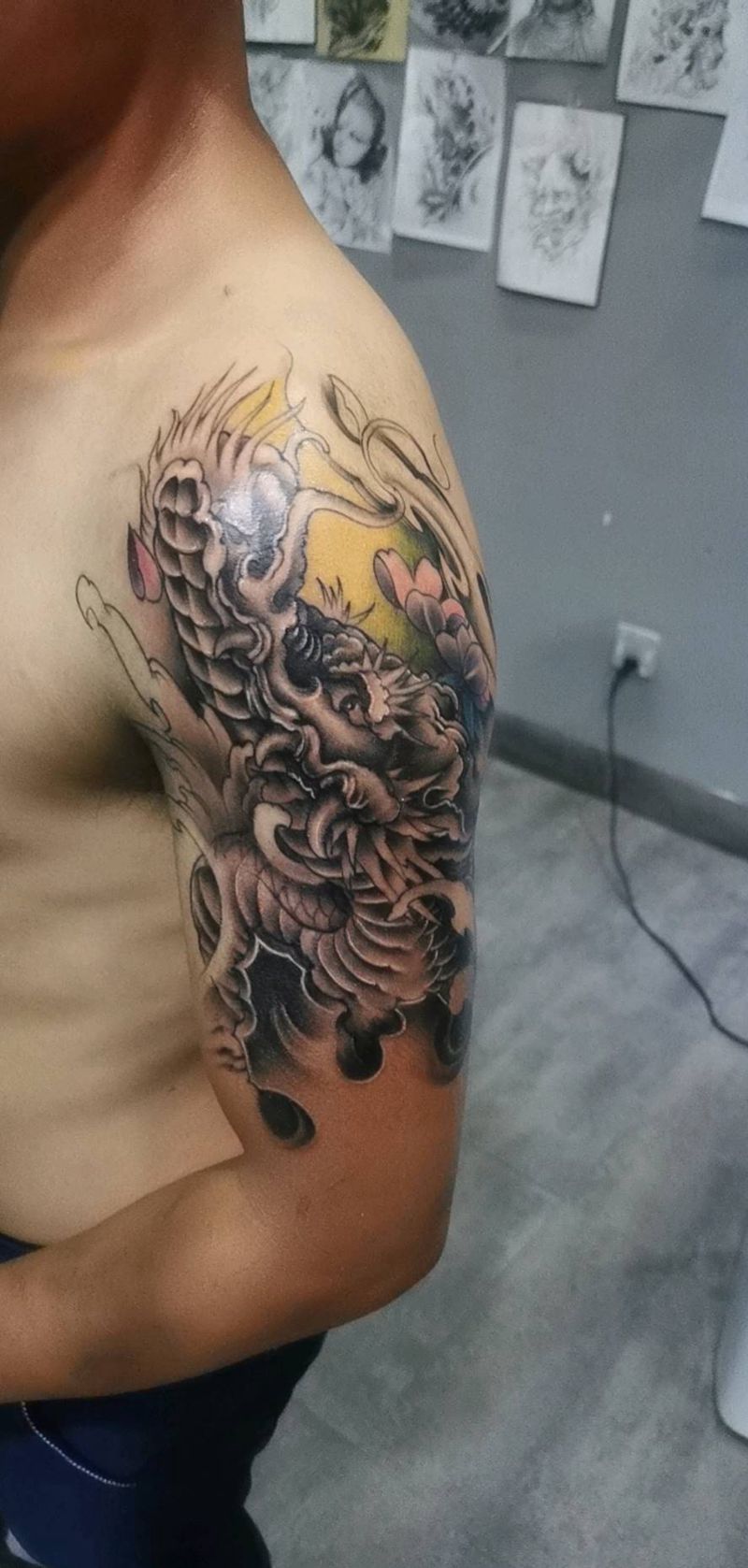 蛟龙纹身图片_手臂纹身图案