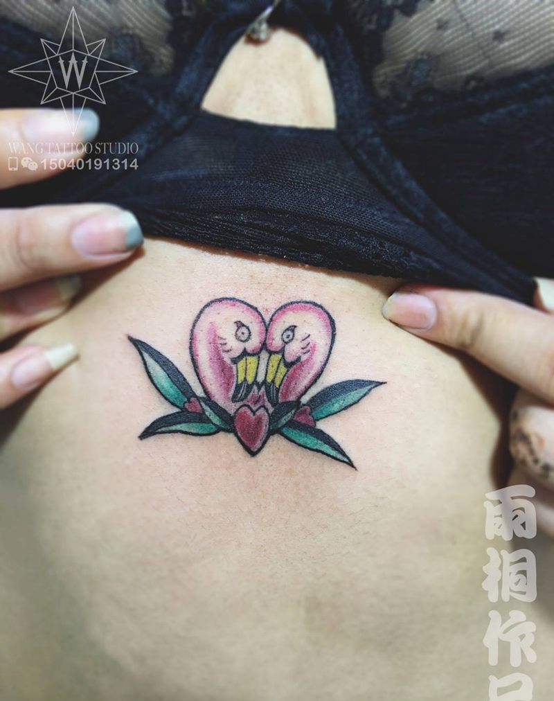 火烈鸟纹身图片_成品胸部欧美动物纹身图案