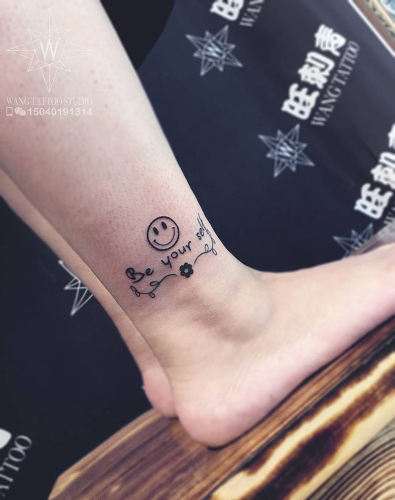 be your self纹身图片_成品脚部欧美清新字符几何纹身图案