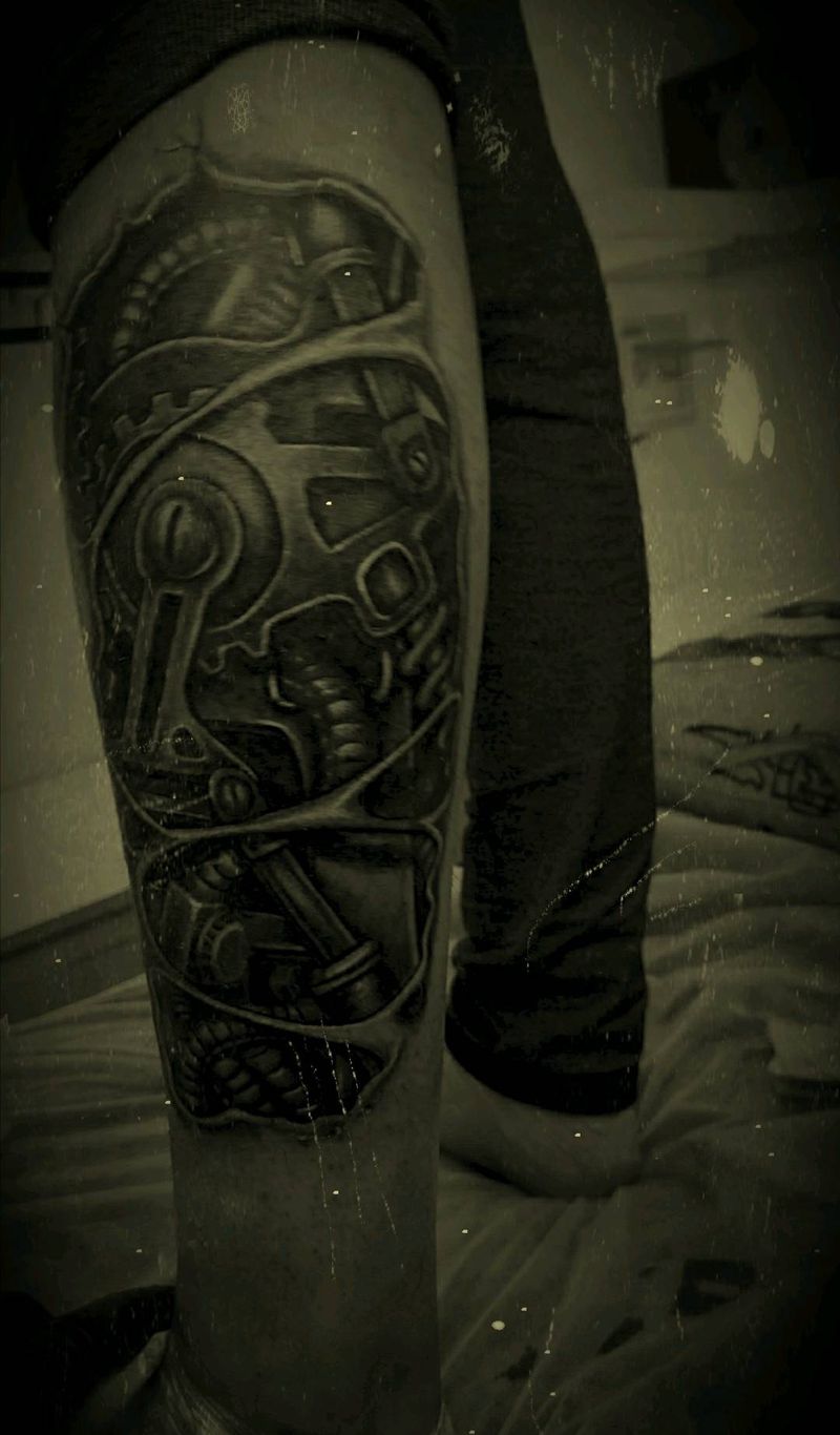 机械腿纹身图片_腿部欧美写实纹身图案