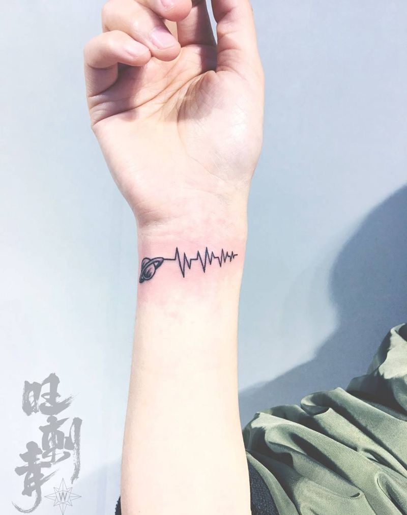 电波星球纹身图片_成品手腕清新几何纹身图案