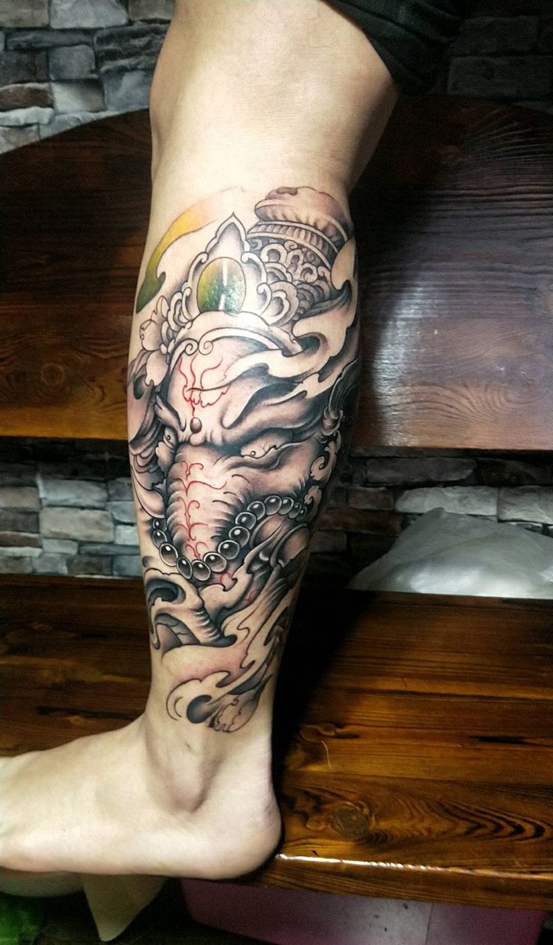 象神纹身图片_腿部新传统纹身图案