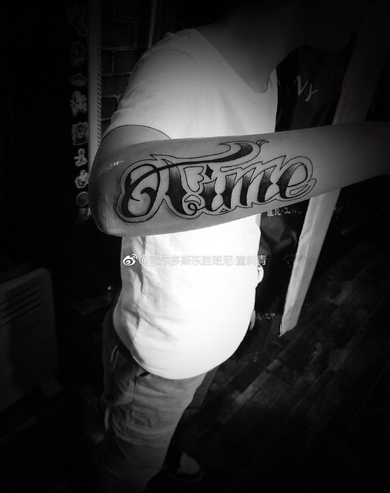 花体 Time纹身图片