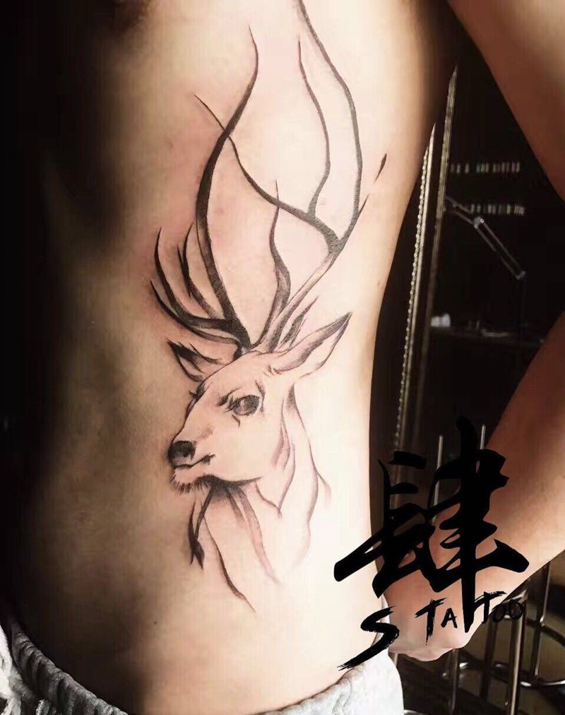 鹿纹身图片