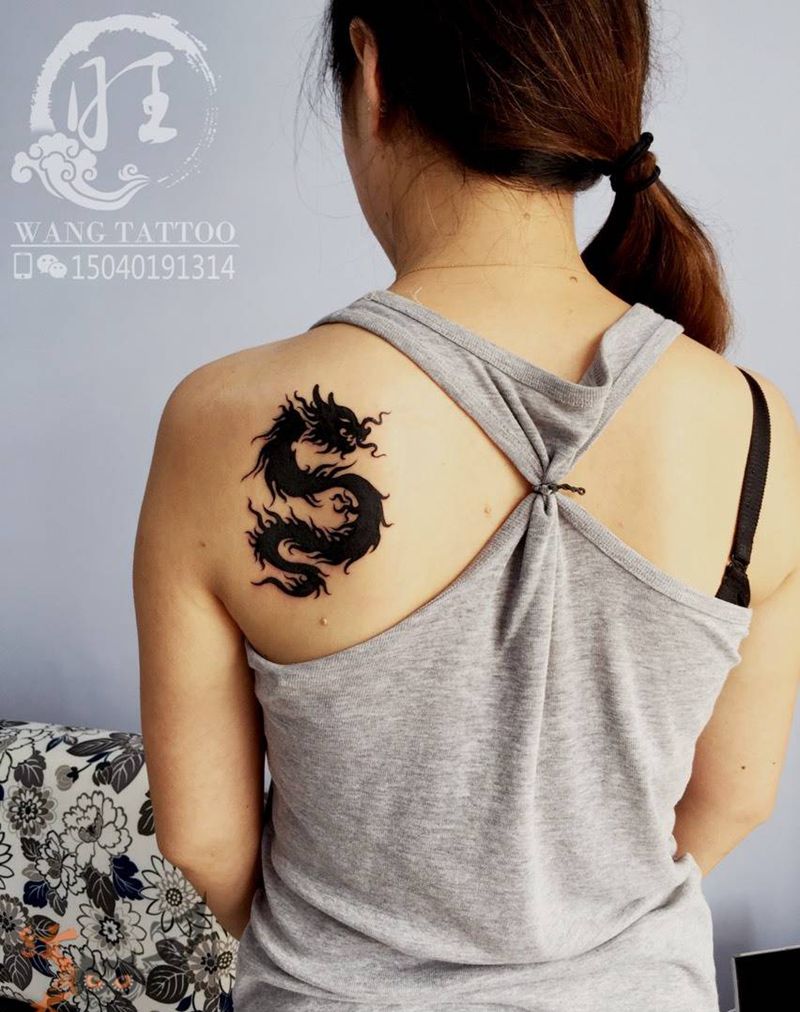 龙图腾纹身图片_成品肩部欧美图腾纹身图案