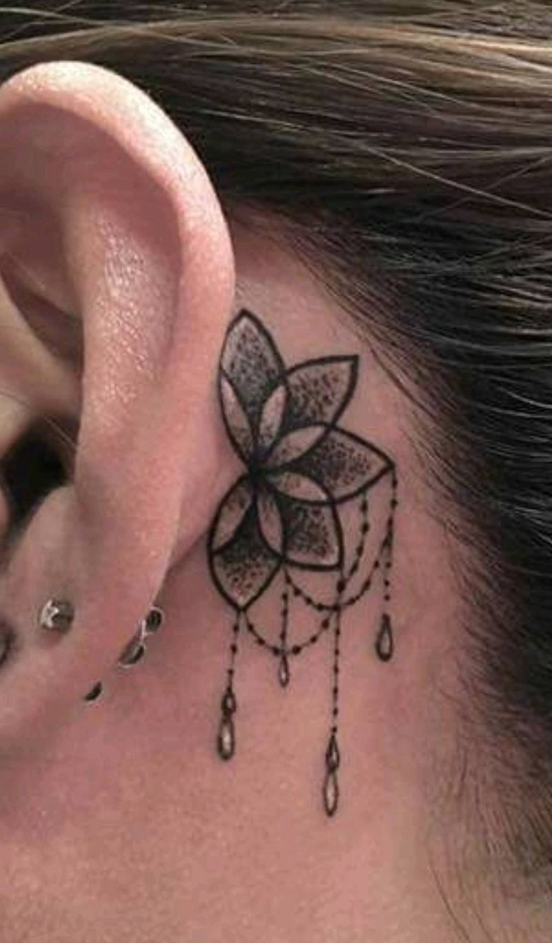 小亲新纹身图片_颈部纹身图案