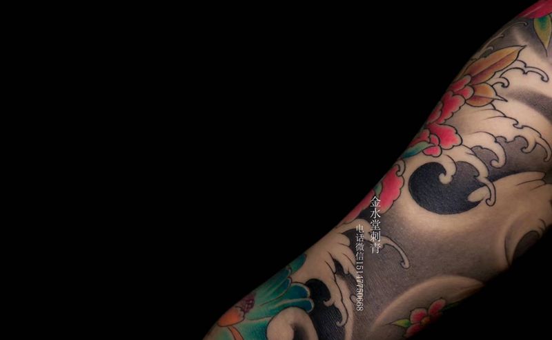 七分袖花臂纹身图片_手臂新传统浮世绘花臂纹身图案