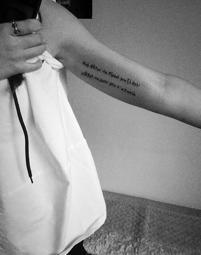 大臂内测纹身图片