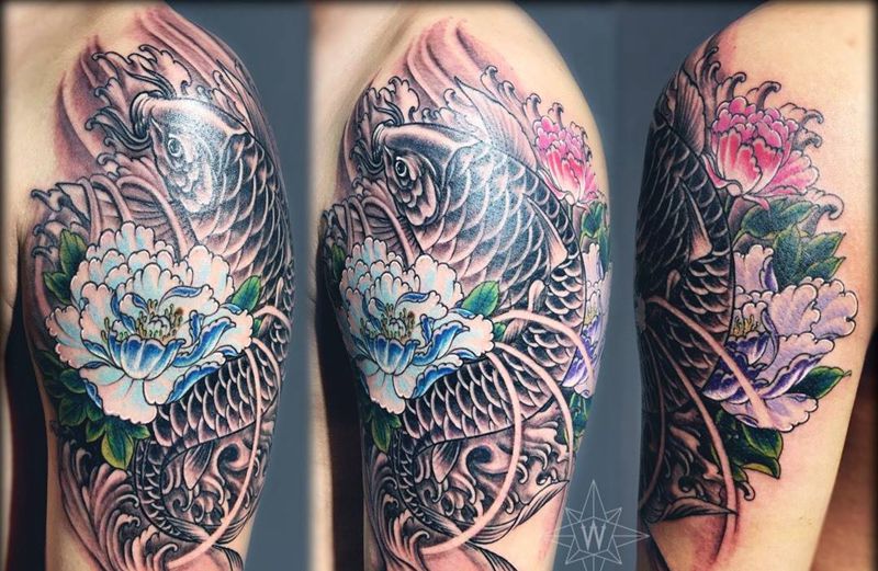 鲤鱼牡丹纹身图片_成品手臂传统动物植物纹身图案