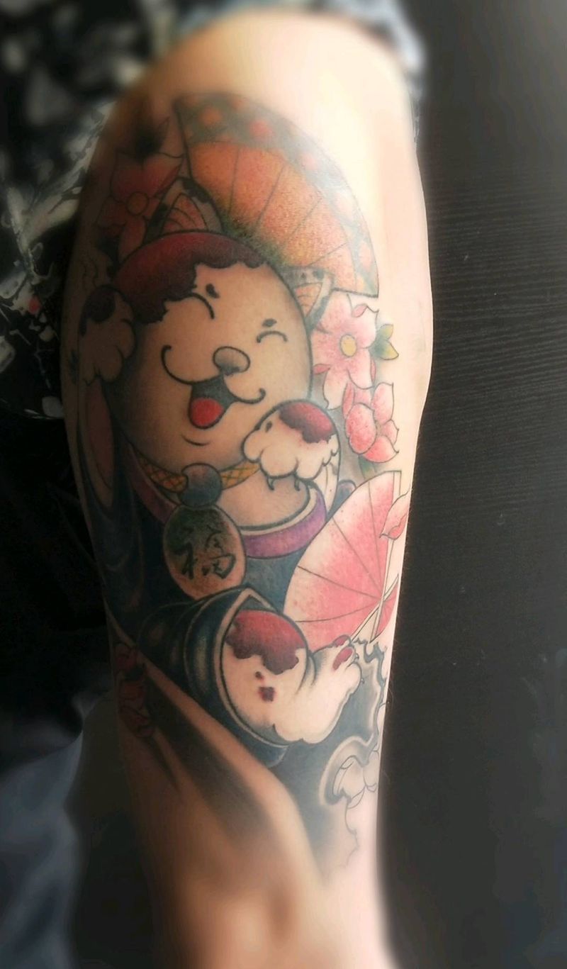 招财猫纹身图片_腿部新传统纹身图案