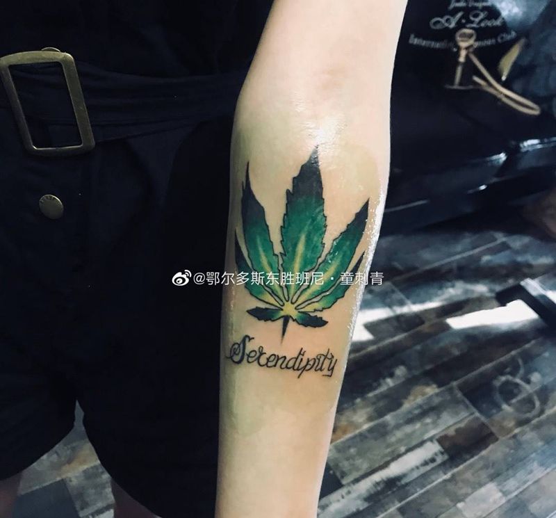 叶子纹身图片