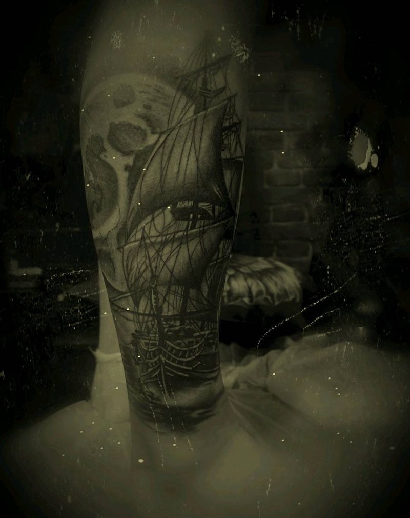 船纹身图片_脚部欧美写实纹身图案