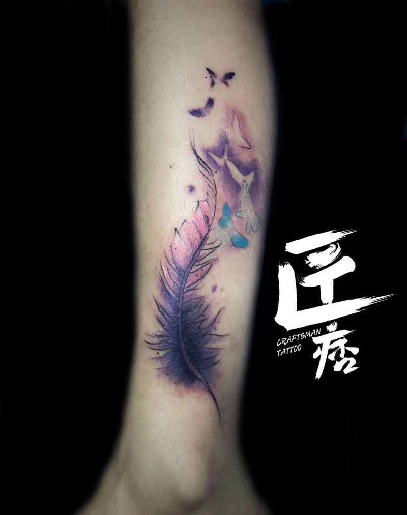 水彩羽毛纹身图片