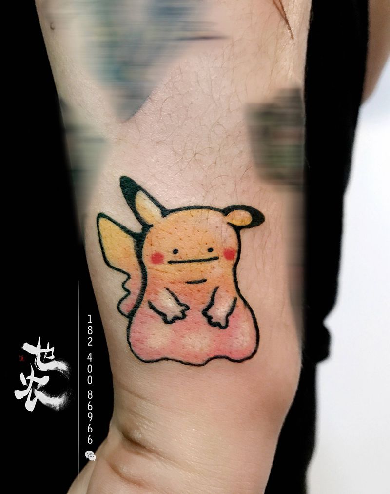 比卡丘纹身图片_手臂腿部New SchoolOld School动漫卡通比卡丘纹身图案