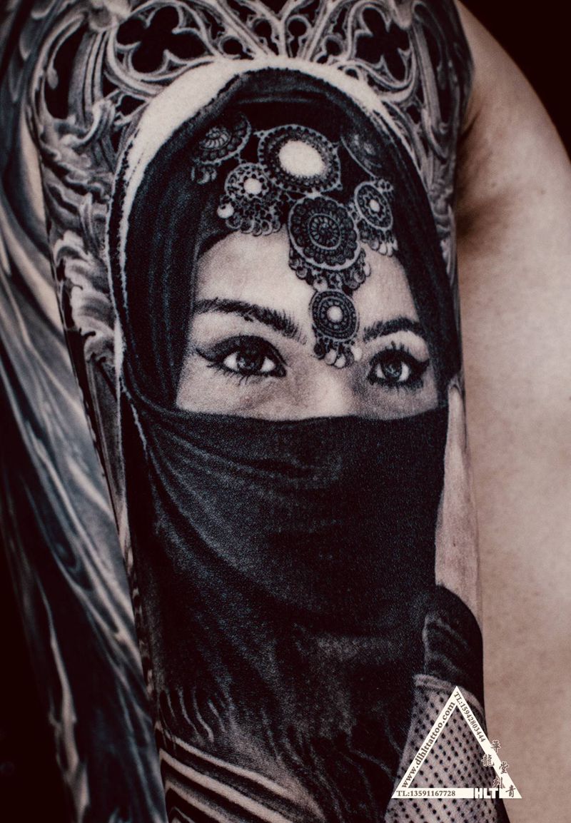 大连华龙堂刺青纹身图片_手臂欧美写实原创纹身图案