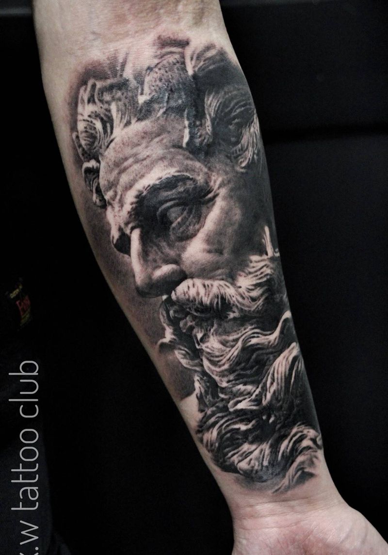海神波塞冬纹身图片_欧美写实小伟刺青纹身图案