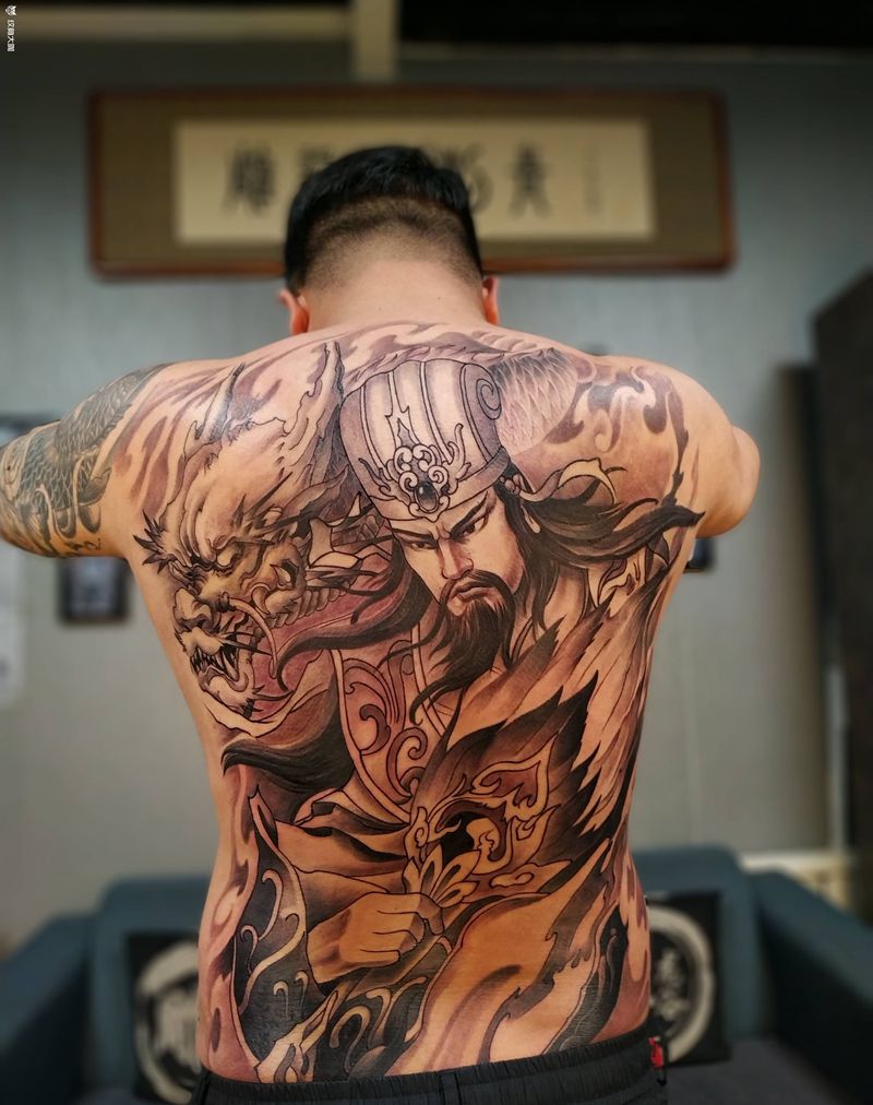 诸葛孔明纹身图片_背部新传统纹身图案