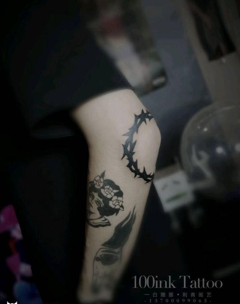 荆棘环纹身图片_手臂Old School荆棘环纹身图案