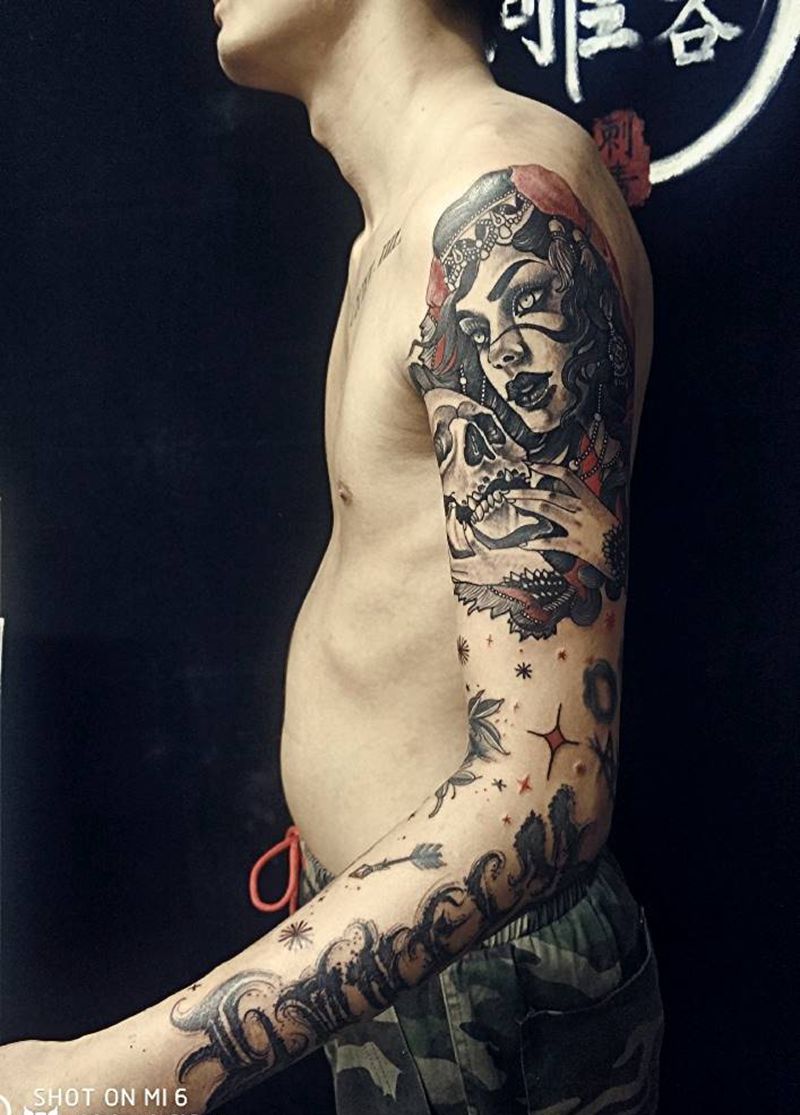 柬埔寨小伙nowshool花臂纹身图片_手臂New School纹身图案