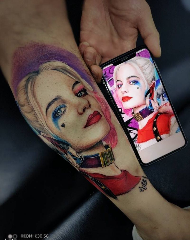 小丑女哈莉奎茵   小丑纹身图片_腿部欧美写实水彩纹身图案