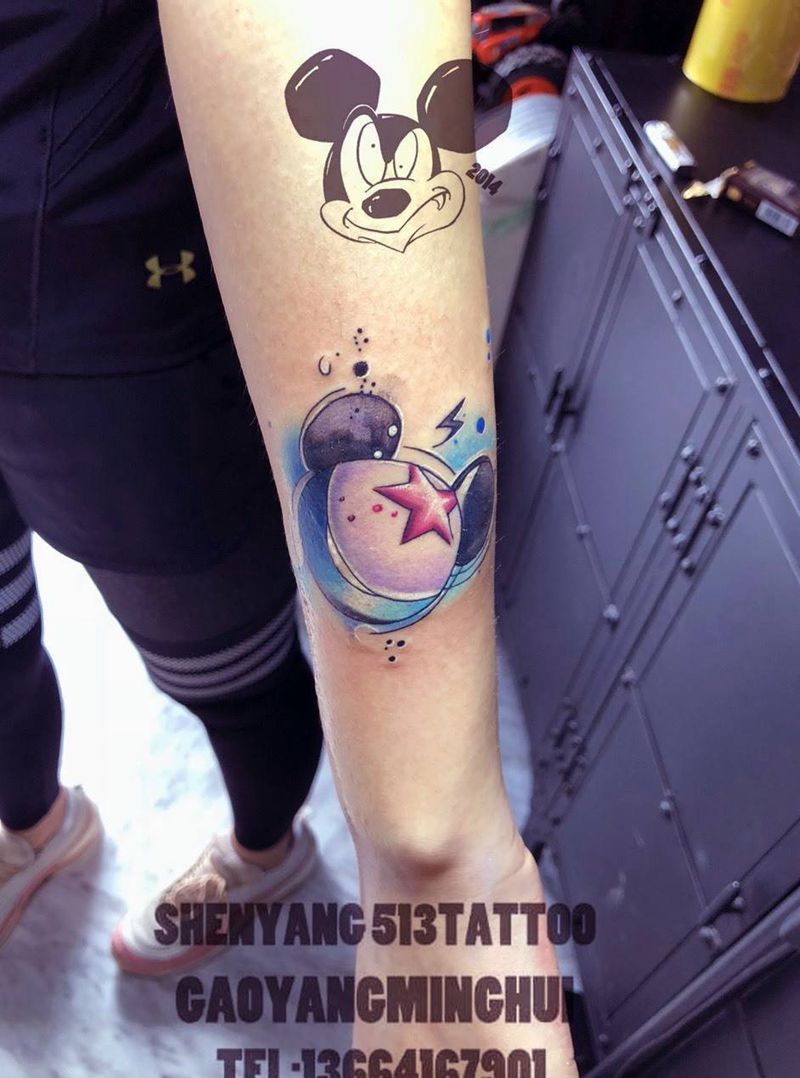 米奇纹身图片_手臂水彩米奇星星纹身图案