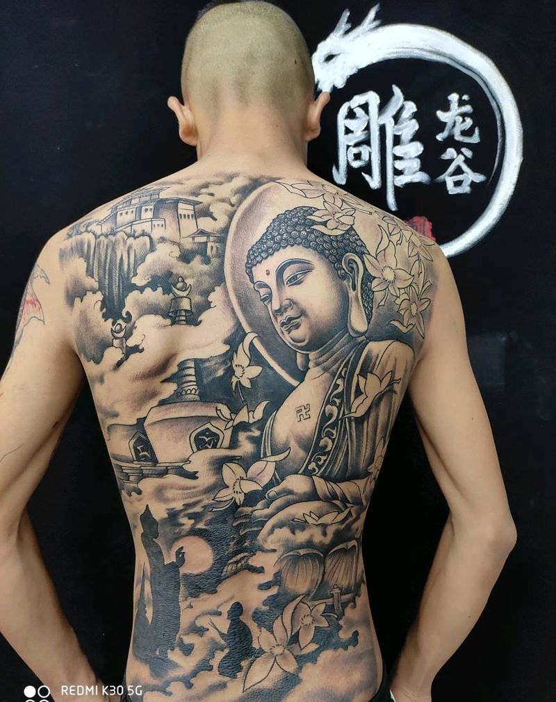 雕龙谷刺青招牌大佛纹身图片_背部新传统纹身图案