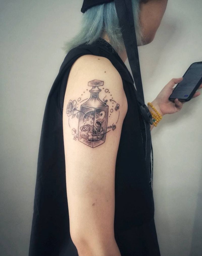 自己的小世界纹身图片_手臂几何新传统瓶子纹身图案
