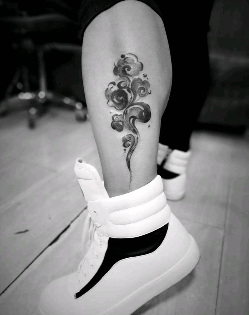 平步青云纹身图片_腿部国画成品纹身图案