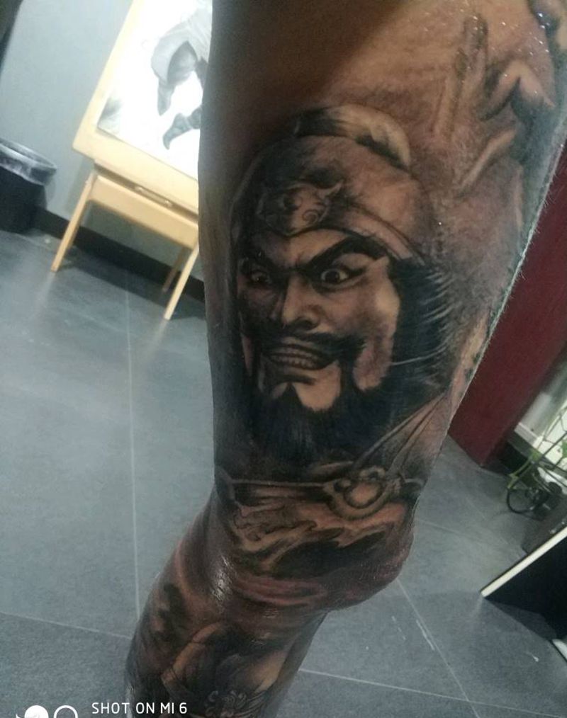 三国张飞纹身图片_腿部欧美写实纹身图案