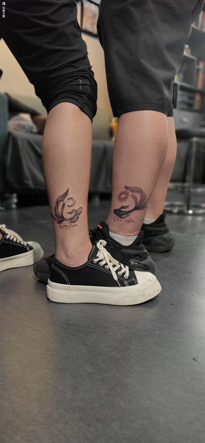 521纹身图片_腿部几何纹身图案