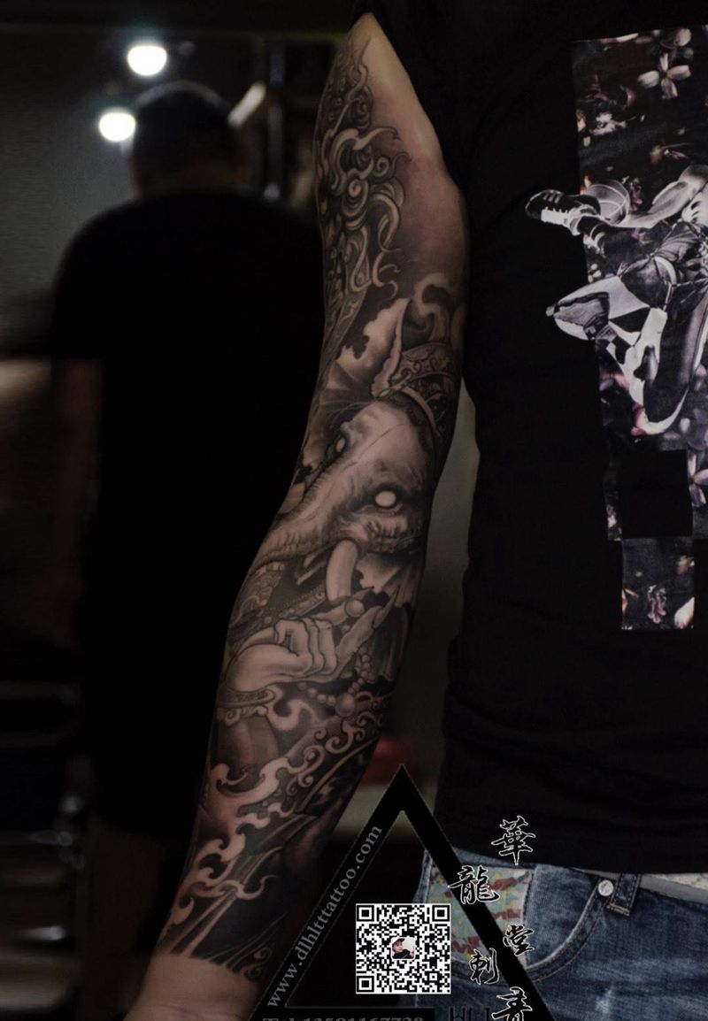 大连华龙堂刺青纹身图片