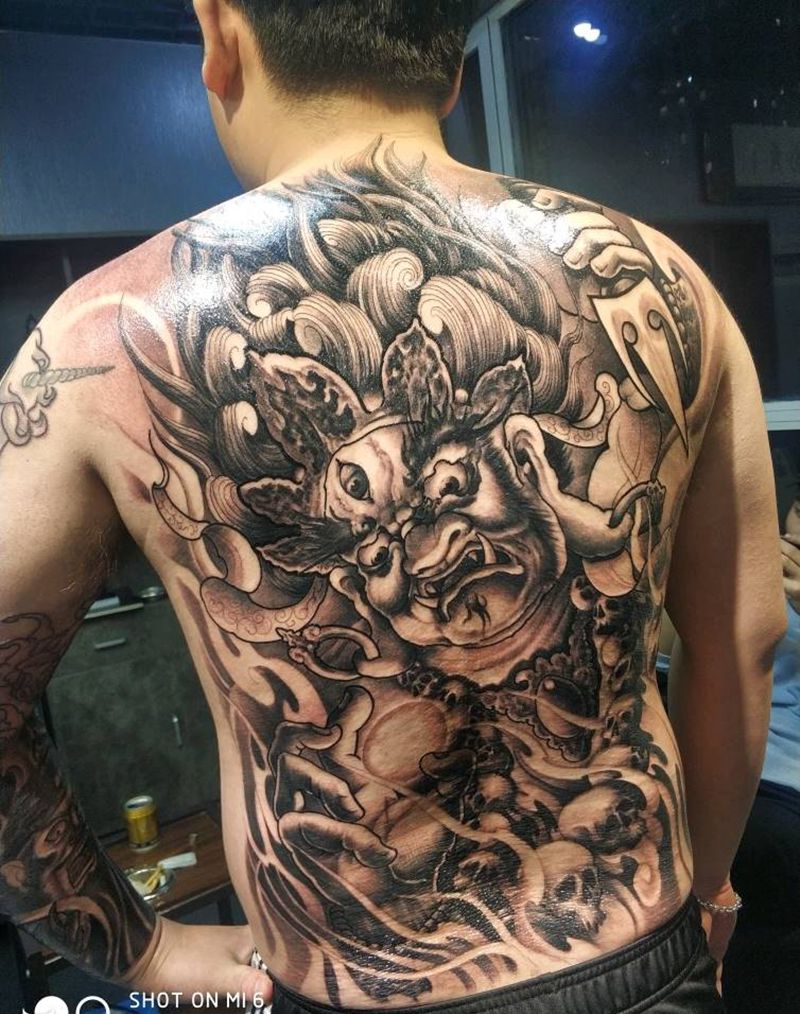 大黑天财神纹身图片_背部新传统纹身图案