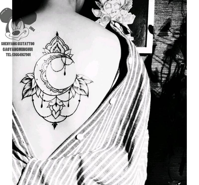 大美背纹身图片_背部清新原创成品纹身图案