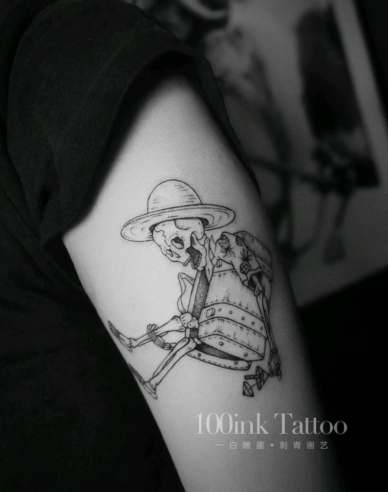 出游夏威夷纹身图片_手臂点刺骷髅纹身图案