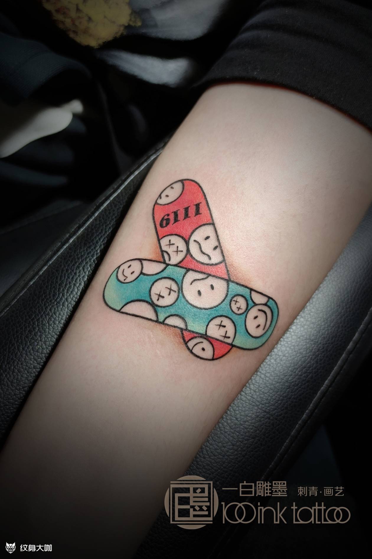 创口贴纹身图片_手臂New School创口贴纹身图案