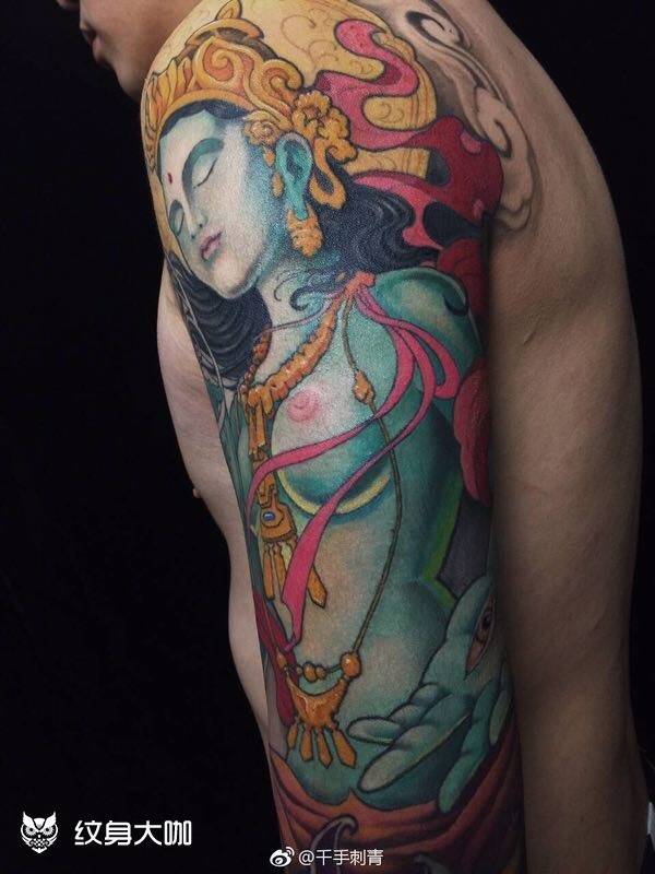 七分袖度母纹身图片
