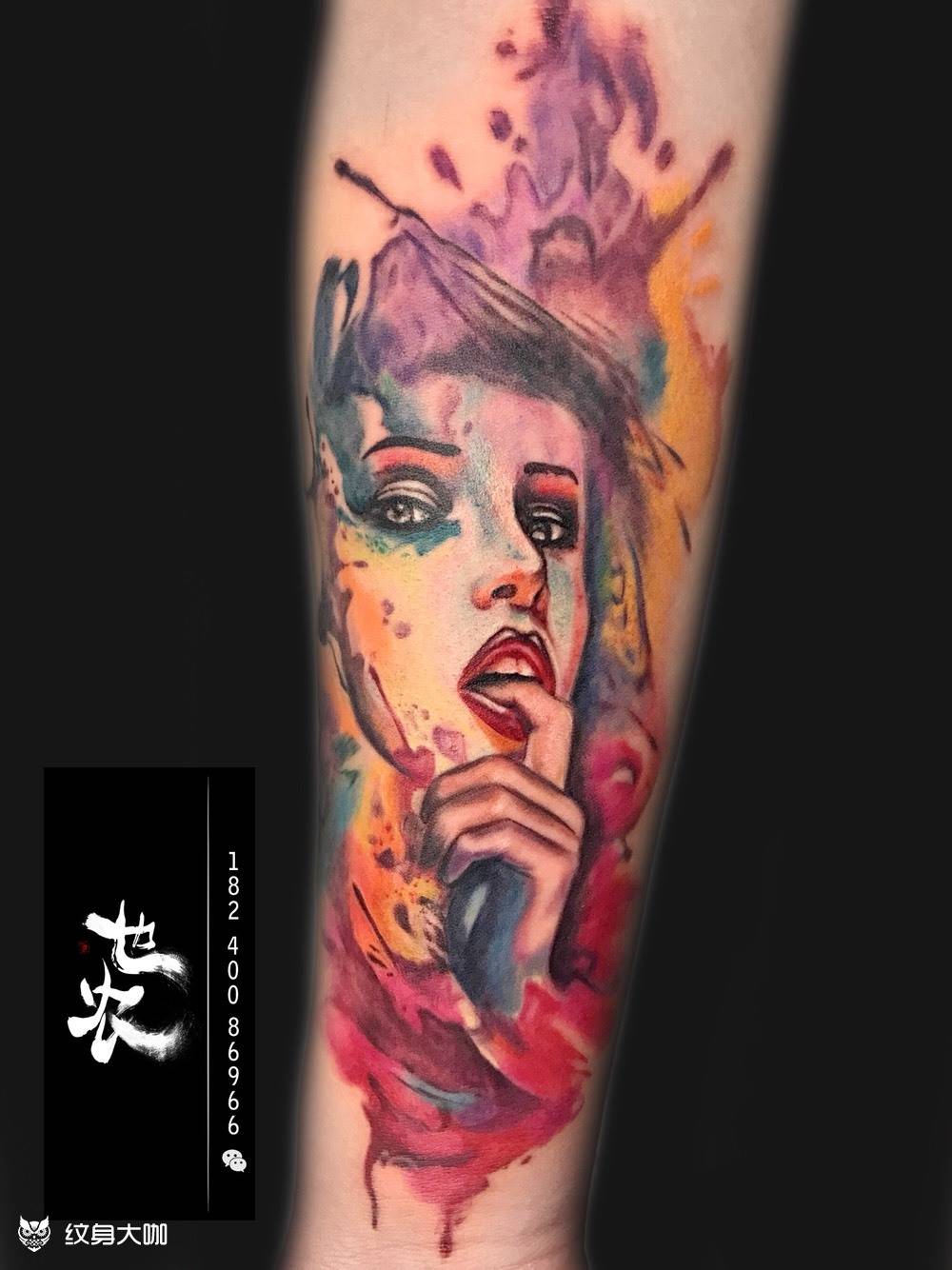 【吮指原味】纹身图片_手臂腹部欧美写实水彩欧美人像设计纹身图案