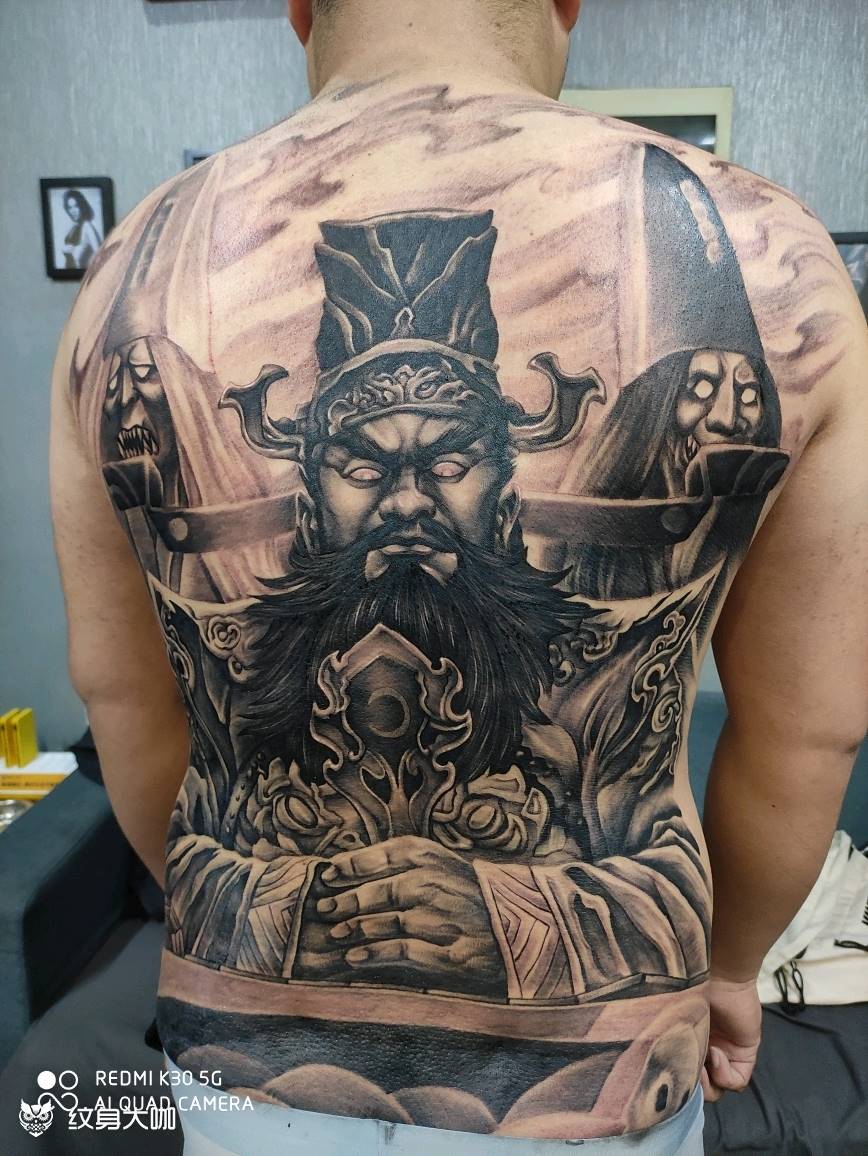 阎王之阴曹地府纹身图片_背部臀部欧美写实新传统纹身图案