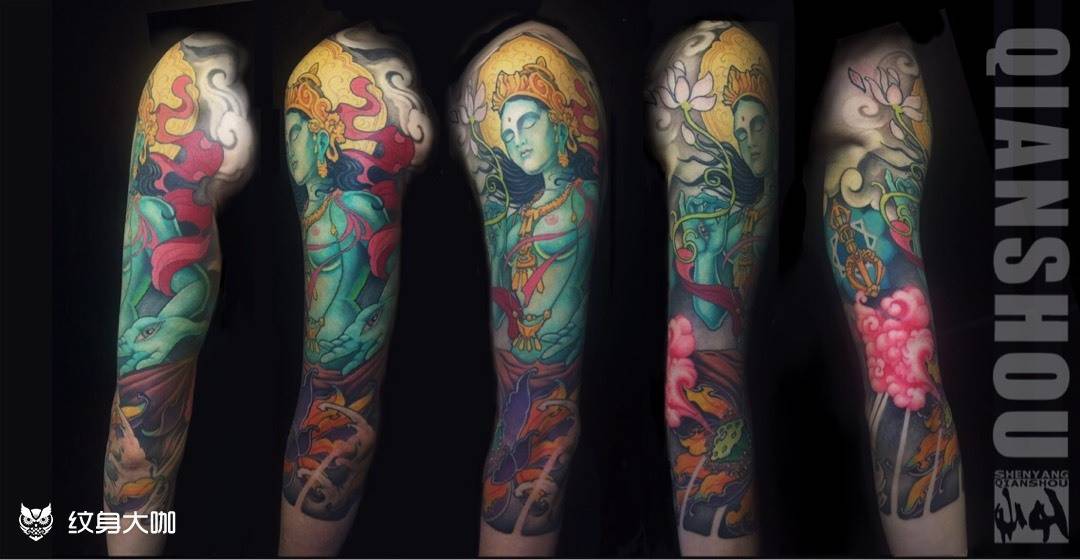 绿度母七分袖花臂纹身图片