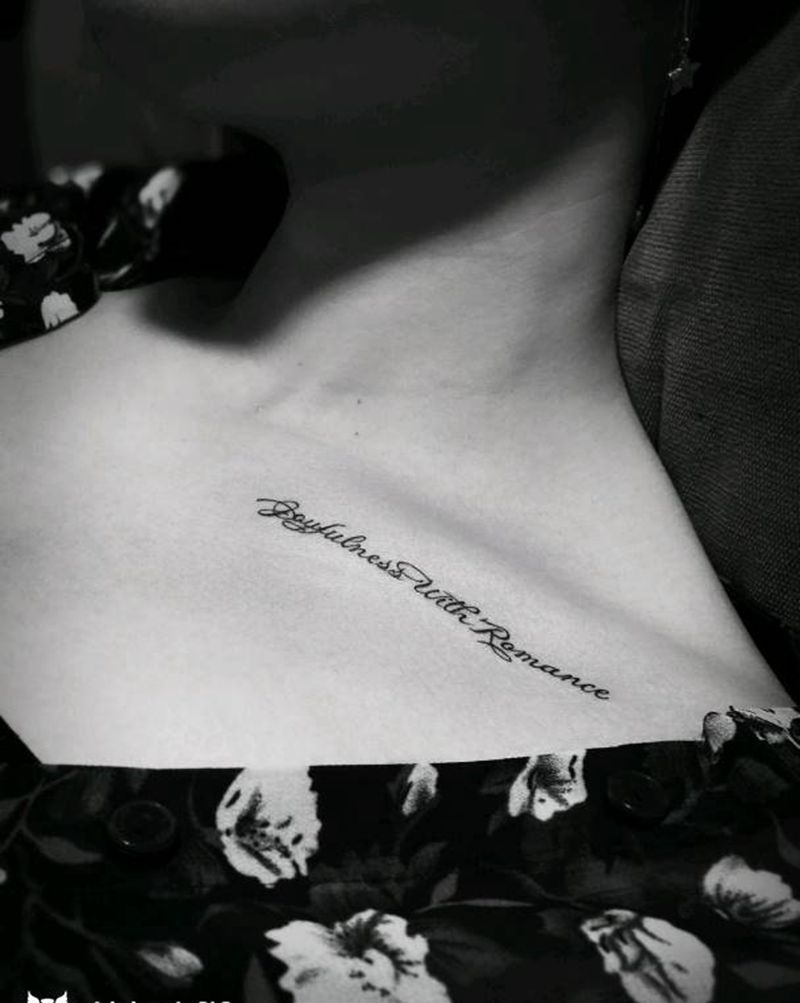 锁骨英文纹身图片_清新字符原创成品纹身图案