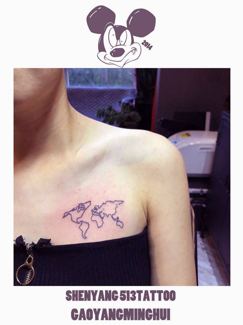 小清新纹身图片_胸部点刺地图线条纹身图案