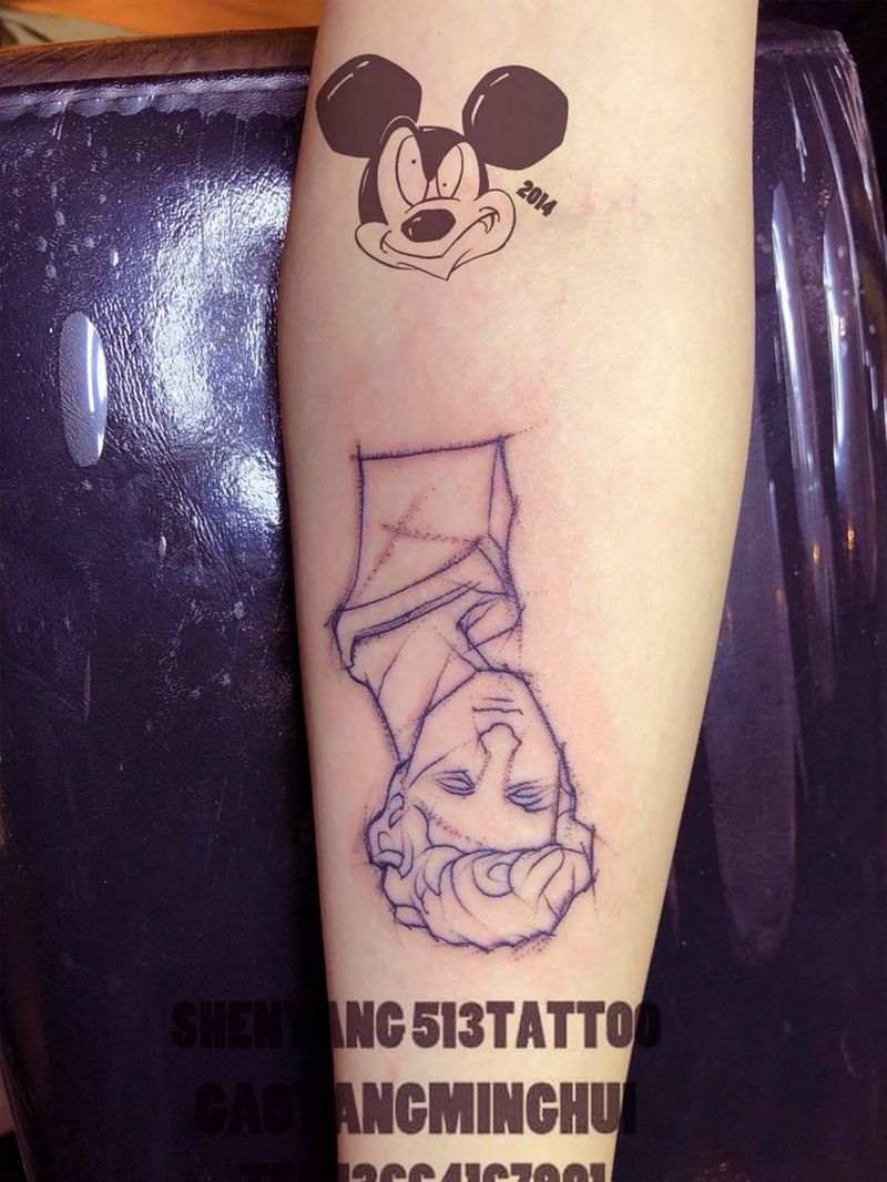 自带图案纹身图片_手臂点刺点线纹身图案