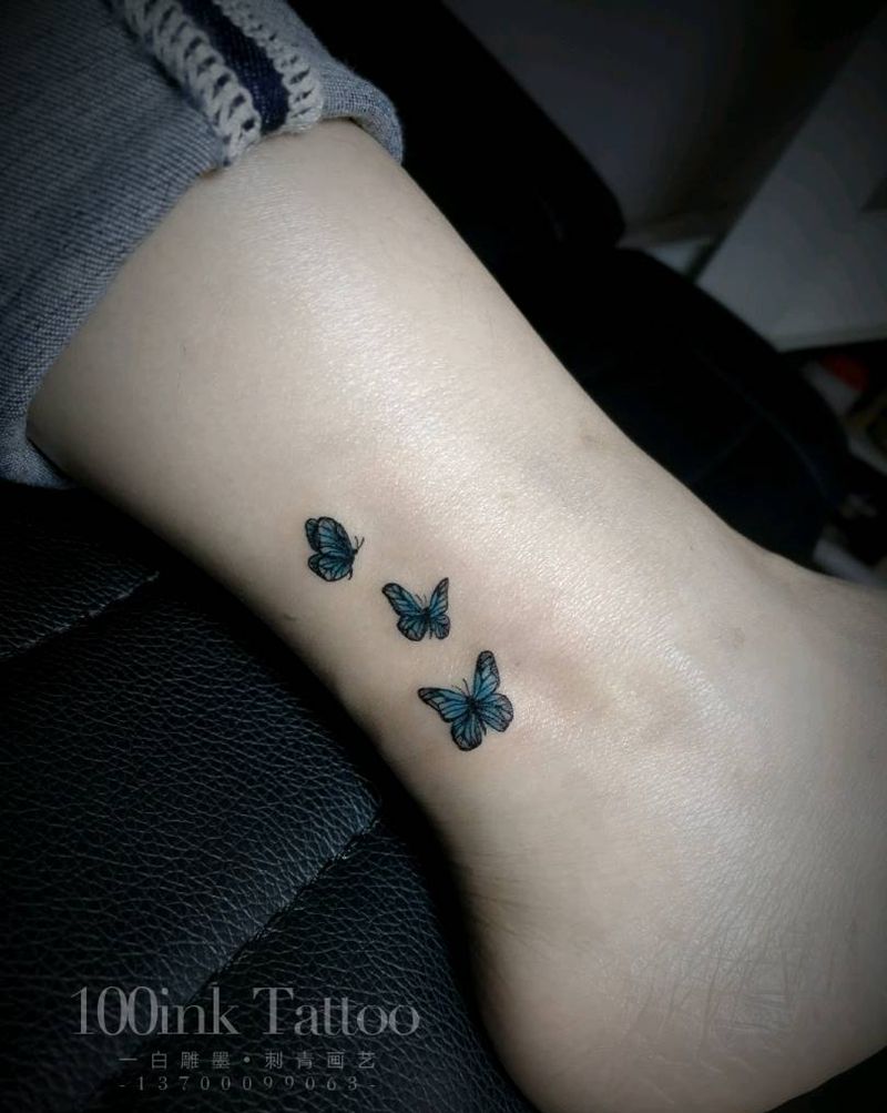 小蝴蝶纹身图片_脚部蝴蝶纹身图案