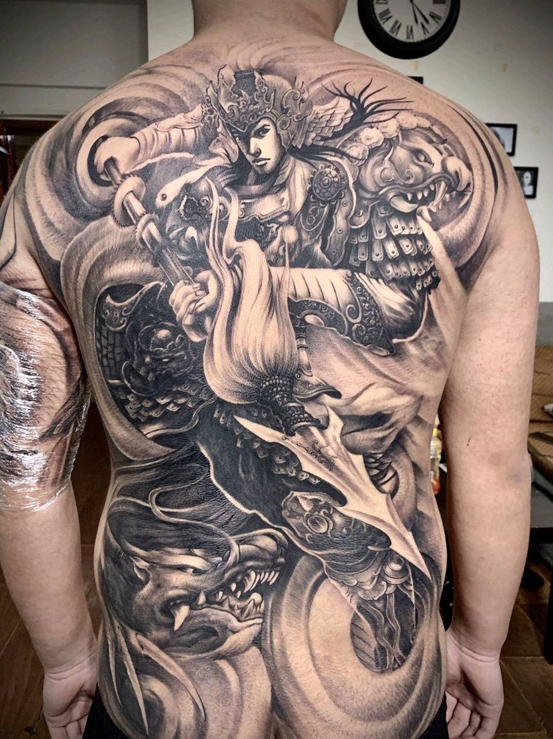 常胜将军赵子龙纹身图片_背部欧美写实纹身图案