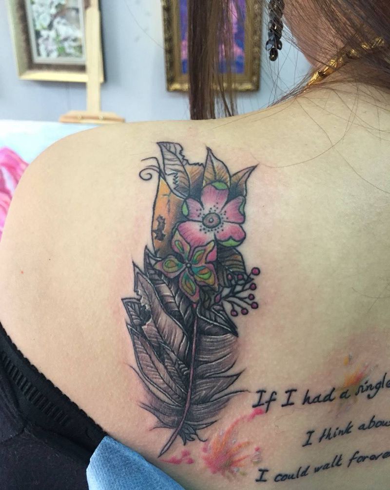 羽毛纹身图片_肩部纹身图案