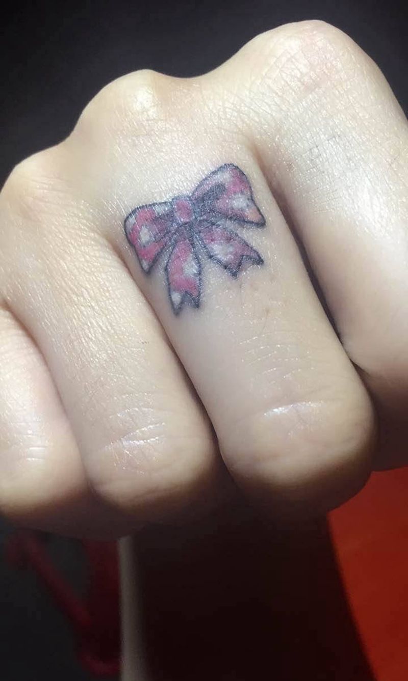 蝴蝶结纹身图片