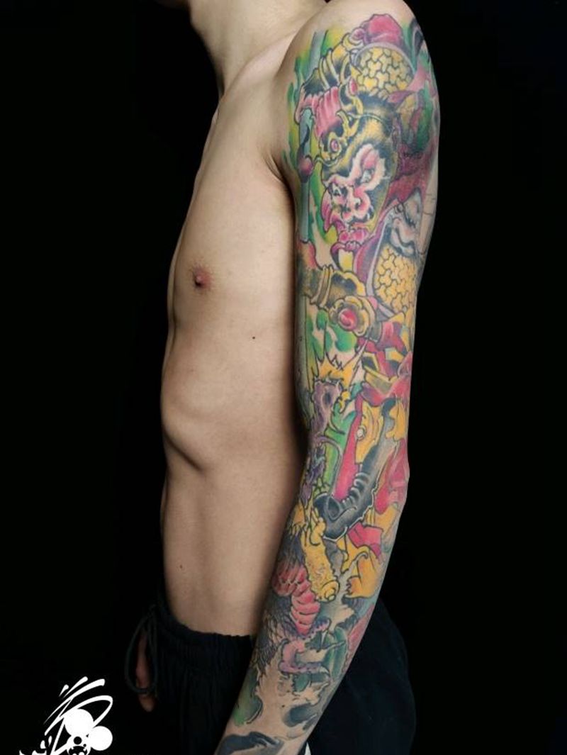 花臂纹身图片_手臂新传统齐天大圣孙悟空斗战胜佛纹身图案