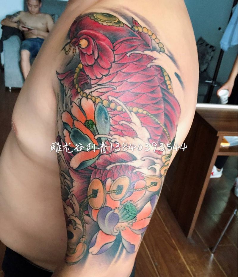 招财锦鲤一张纹身图片