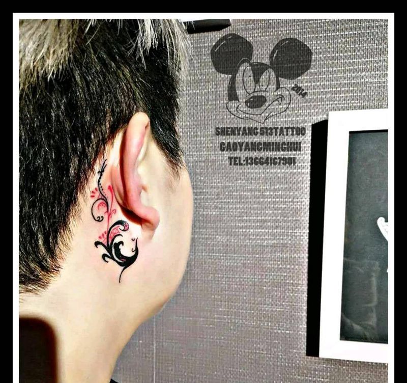 小图腾纹身图片_颈部传统清新图腾原创成品纹身图案