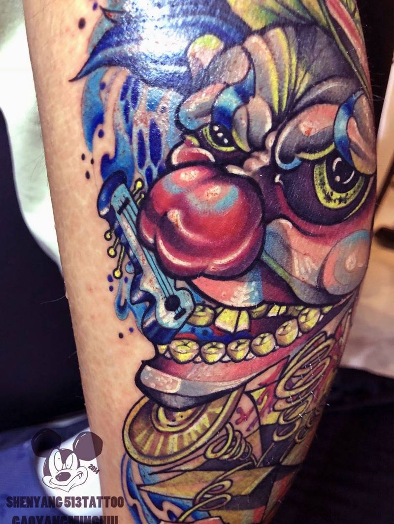 原创作品纹身图片_脚部New School小丑吉他玫瑰纹身图案